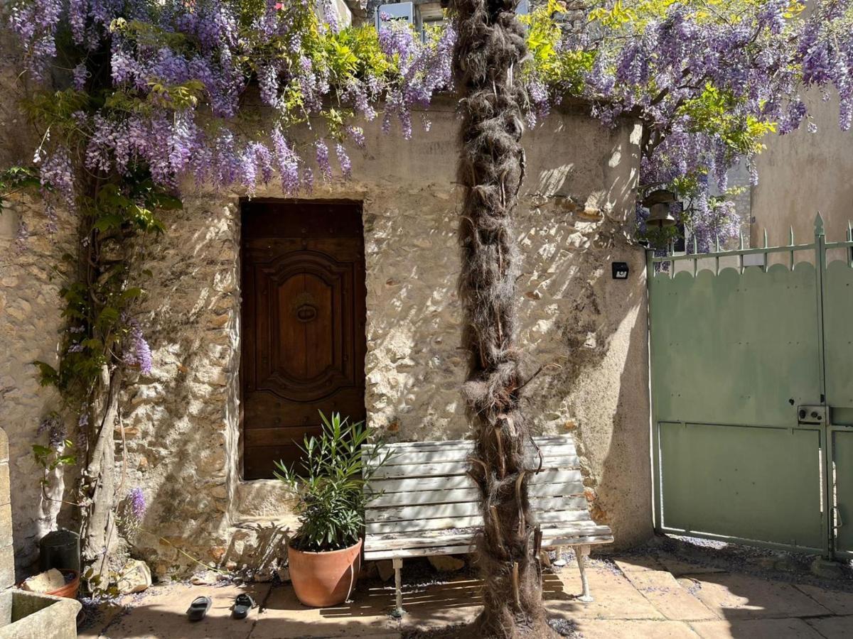 Chez Les Filles Bed & Breakfast Dions ภายนอก รูปภาพ