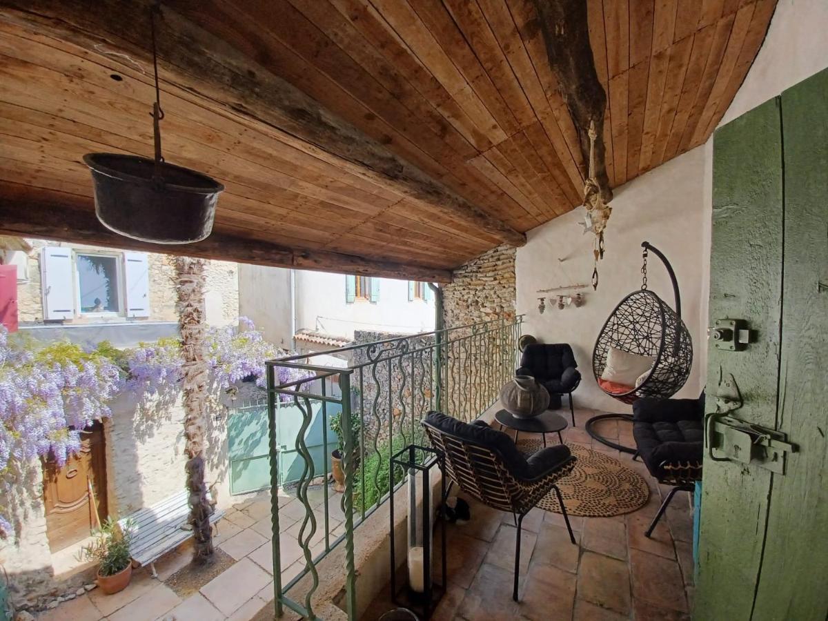 Chez Les Filles Bed & Breakfast Dions ภายนอก รูปภาพ