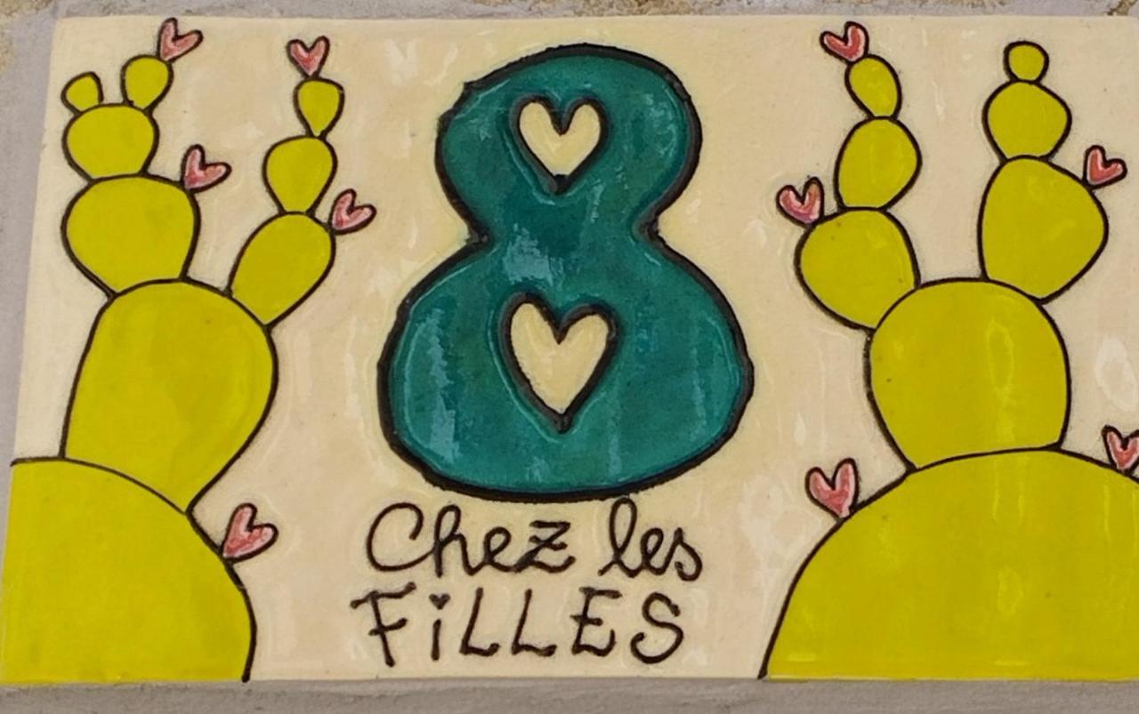 Chez Les Filles Bed & Breakfast Dions ภายนอก รูปภาพ