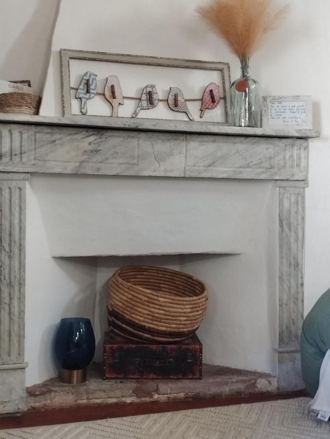 Chez Les Filles Bed & Breakfast Dions ภายนอก รูปภาพ