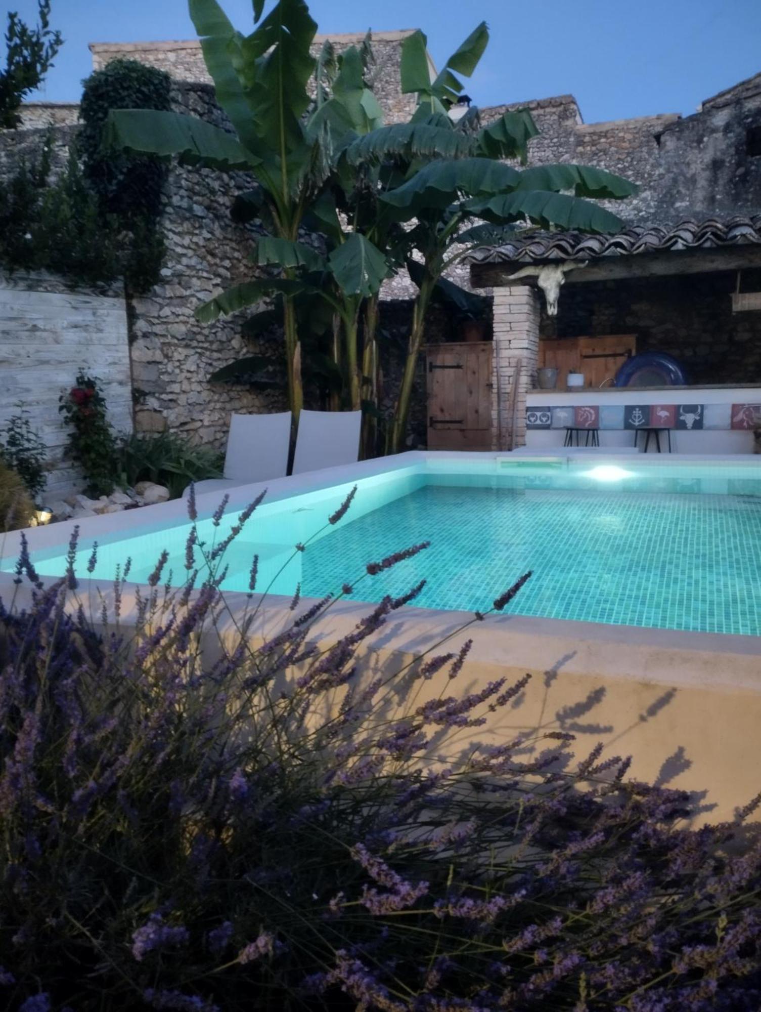 Chez Les Filles Bed & Breakfast Dions ภายนอก รูปภาพ
